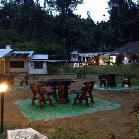 Dew Drop Inn Тана Рата Екстериор снимка