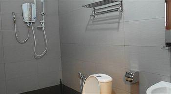 Dew Drop Inn Тана Рата Екстериор снимка