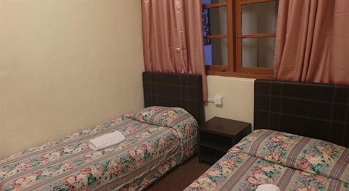 Dew Drop Inn Тана Рата Екстериор снимка