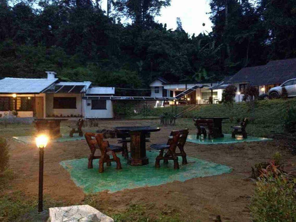 Dew Drop Inn Тана Рата Екстериор снимка